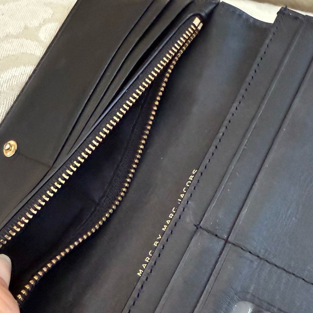 Marc Jacobs Wallet - Picture 6 of 13